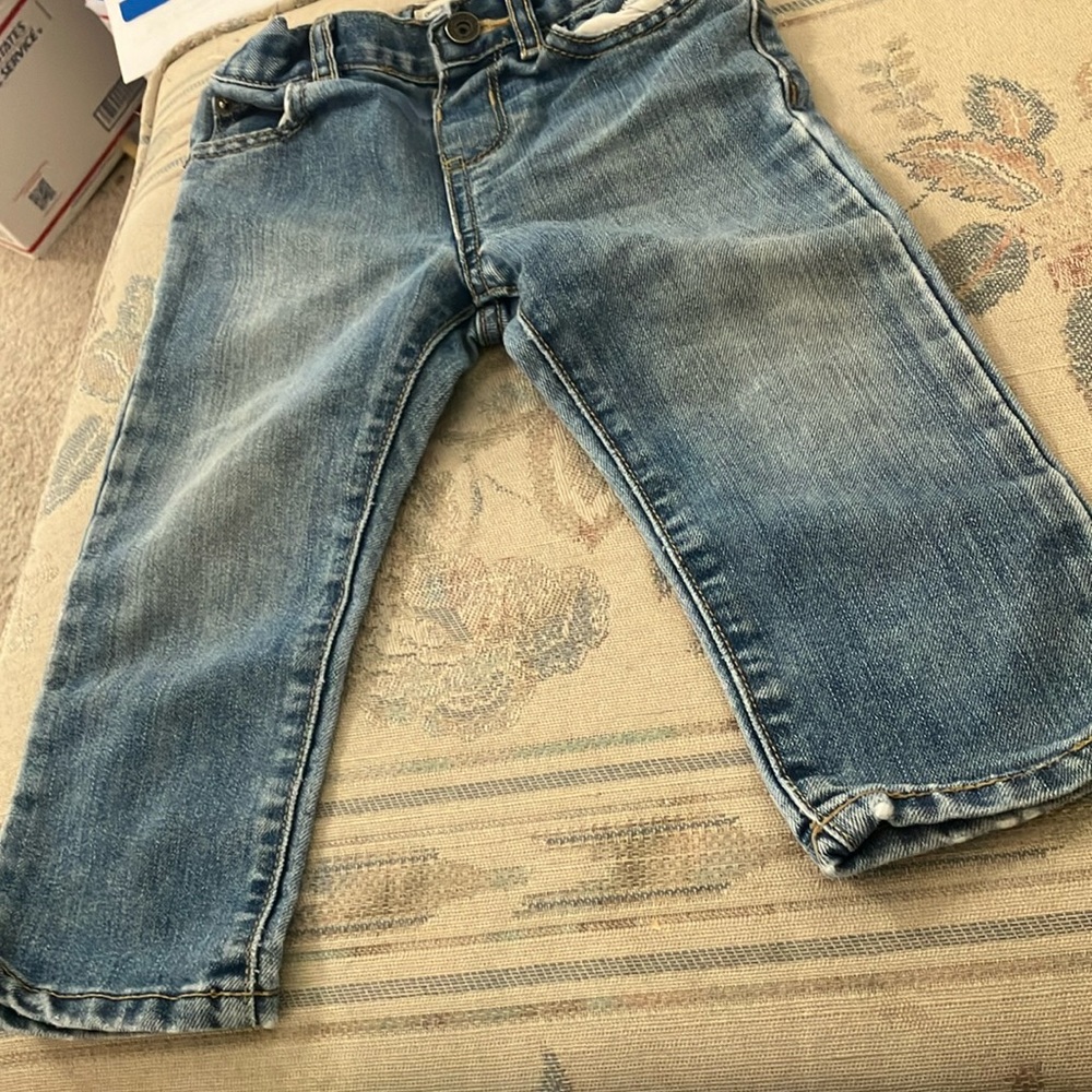 FINAL MARKDOWN Place skinny jeans 18-24 months